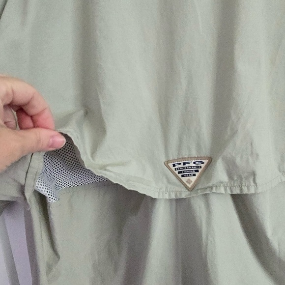 Columbia PFG Performance Fishing Gear Mens Large Tan Outdoor Adventure Shirt - Picture 10 of 11